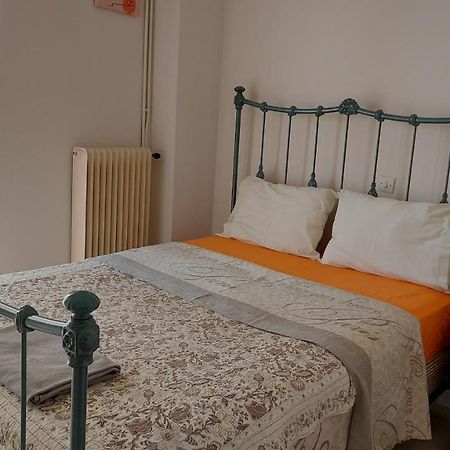 Dolphin 1 Apartment Artemida  Bagian luar foto