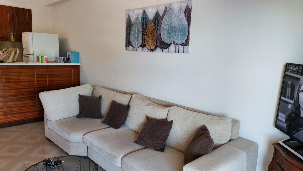 Dolphin 1 Apartment Artemida  Bagian luar foto