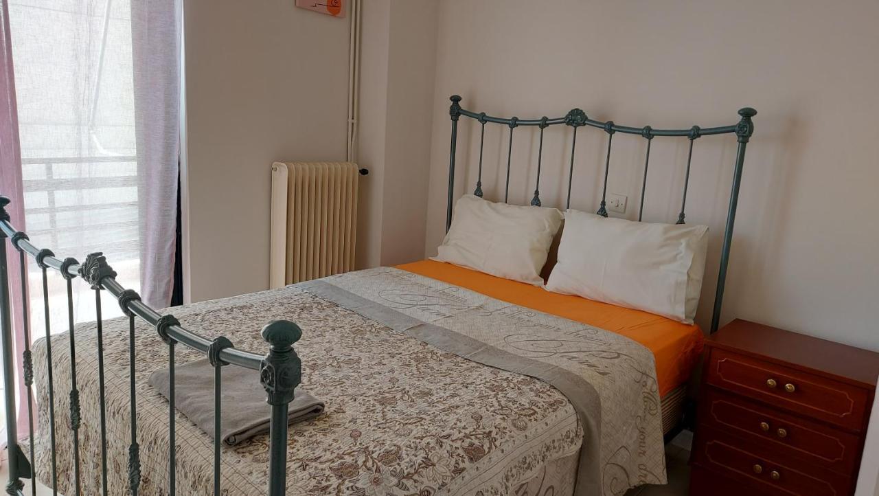 Dolphin 1 Apartment Artemida  Bagian luar foto